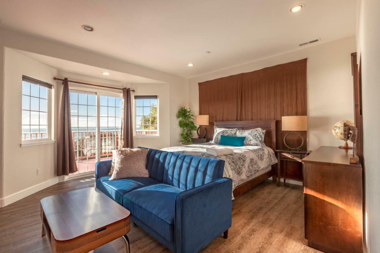 @ Marbella Lane Coastline Views, Family Friendly Hébergement de vacances